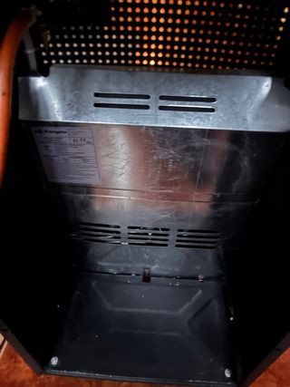 Estufa de gas cerámica  llama azul “Orbegozo” HC73