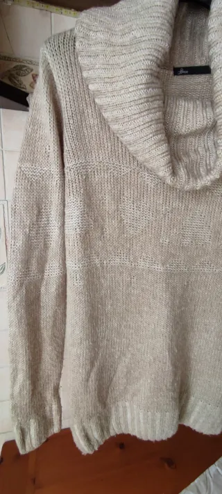 Maglioncino donna beige con collo alto