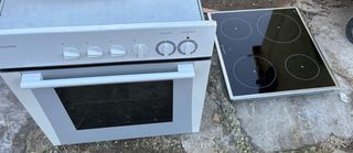 Horno Aspes con vitrocerámica apenas usado