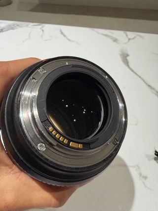 Objetivo Canon EF 85mm f/1.4L IS USM