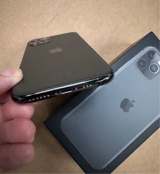 iPhone 11 Pro 64GB Space Gray + Caja