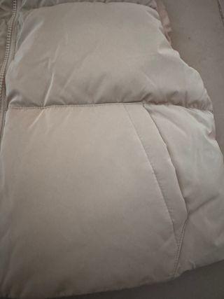 Chaleco acolchado MNG beige con bolsillos