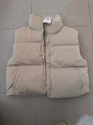 Chaleco acolchado MNG beige con bolsillos