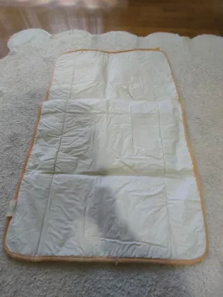 Cambiador bebé rayas naranja