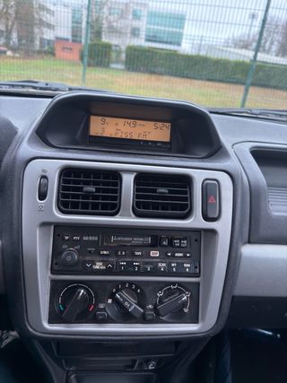 Mitsubishi Montero 2000