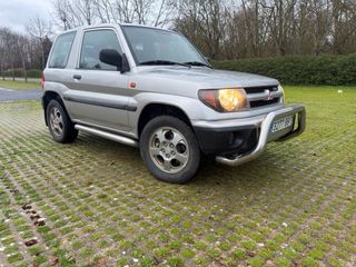 Mitsubishi Montero 2000