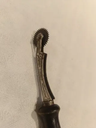 Herramienta de corte antigua