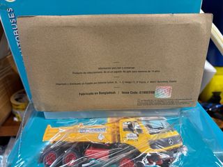 Mercedes-Benz 2626 AK escala 1:43