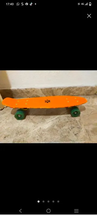 Mini patineta naranja