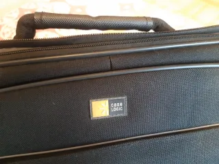 Funda portátil Case Logic grande