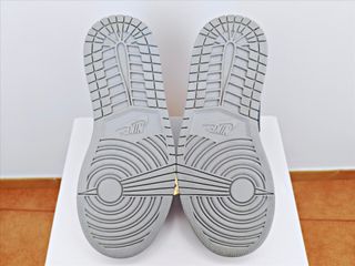 NIKE AIR JORDAN 1 USO