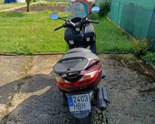 Suzuki Burgman 200