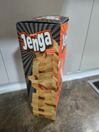Juego de mesa Jenga Classic. Nuevo. Caja original