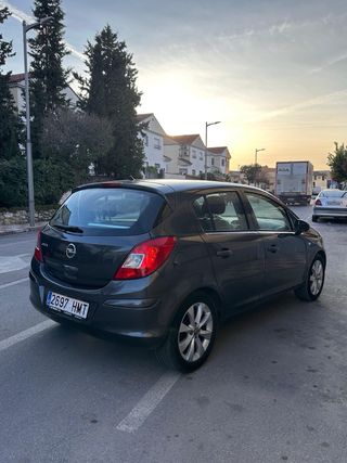Opel Corsa 2013 etiqueta C