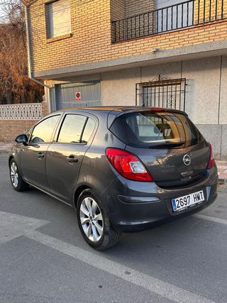 Opel Corsa 2013 etiqueta C