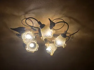 Lampadario oro e trasparente