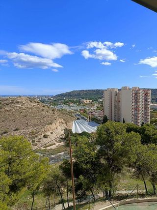 Piso en alquiler en Juan XXIII en Alicante