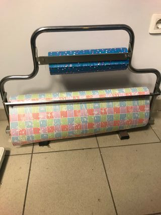 Portarrollos y Papel Regalo