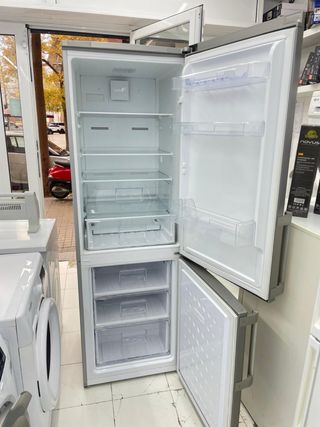 Nevera Saivod plateada