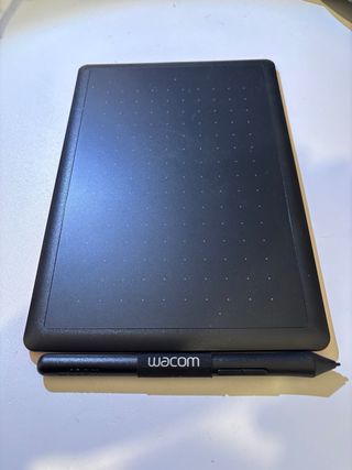 Tableta Gráfica Wacom One + Lápiz