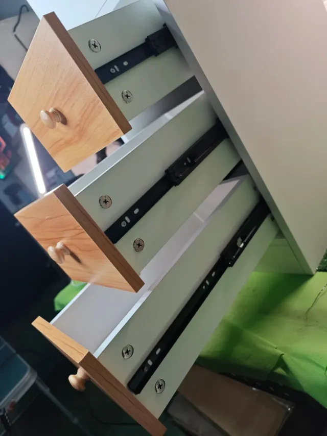 Mesita Noche Carga Blanca y Madera 70x45x25 NUEVO