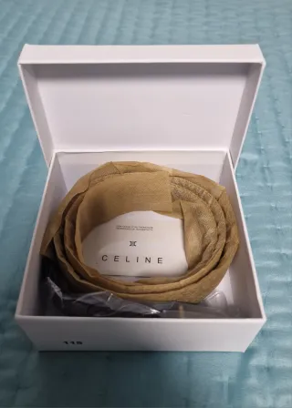 Cintura Celine in pelle nera con fibbia dorata