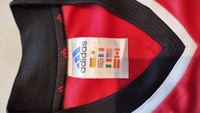 Ótima camiseta vintage do Stuttgart 2001/02