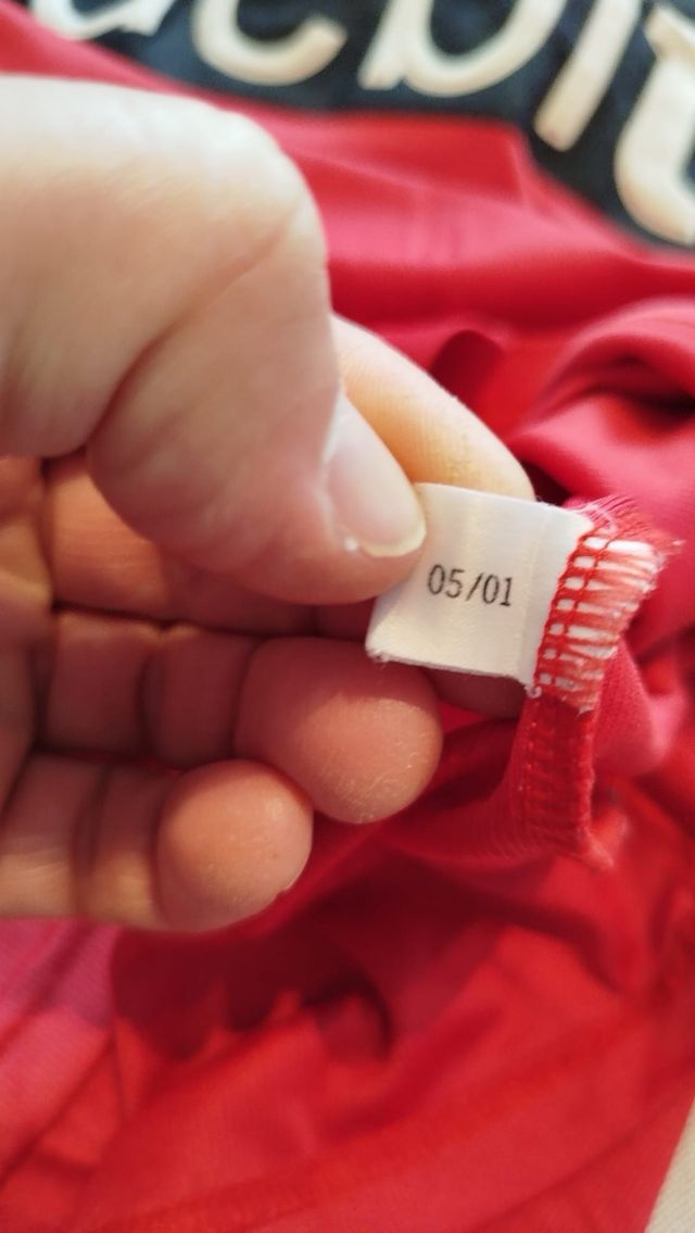 Ótima camiseta vintage do Stuttgart 2001/02