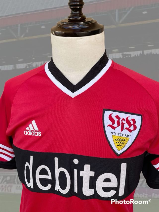Ótima camiseta vintage do Stuttgart 2001/02