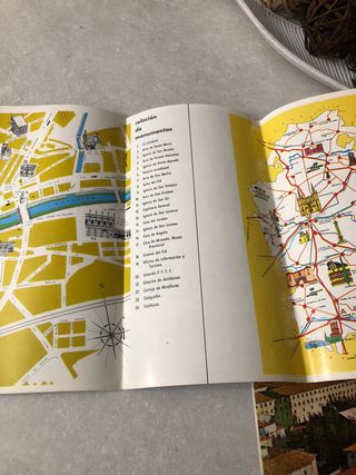 3 Folletos Cornisa Cantabrica Burgos y Santiago