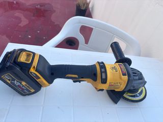 Radial a batería DeWalt XR FLEXVOLT 54V.