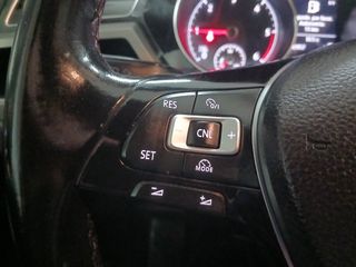 FLAMANTE Volkswagen Touran TDI 7 PLAZAS DSG 2017