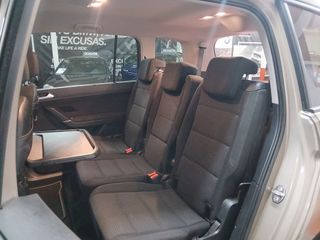 FLAMANTE Volkswagen Touran TDI 7 PLAZAS DSG 2017