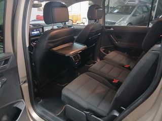 FLAMANTE Volkswagen Touran TDI 7 PLAZAS DSG 2017