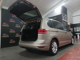 FLAMANTE Volkswagen Touran TDI 7 PLAZAS DSG 2017