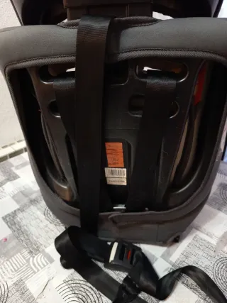 Silla coche Isofix Vivitta. Se entrega limpia