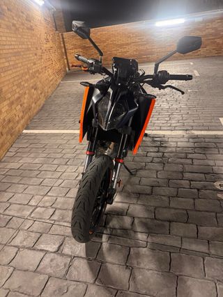KTM DUKE 125 2024 Carnet A1 Naranja