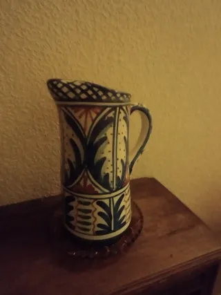 Jarra vintage decorada