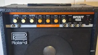 Amplificador Roland Spirit 40A