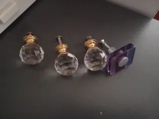 Colgadores de armario cristal y morado