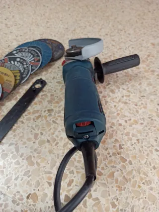 Amoladora Bosch GWS 11-125 CIE