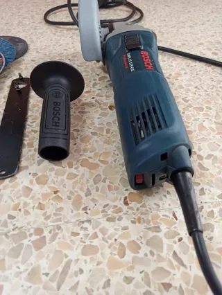 Amoladora Bosch GWS 11-125 CIE