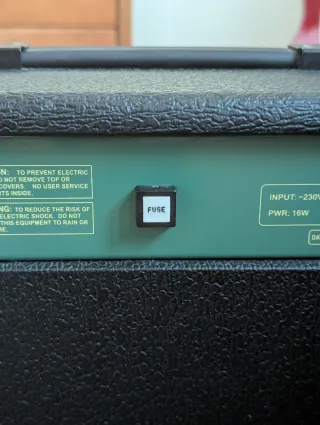 Amplificador Guitarra Stagg 10 GA