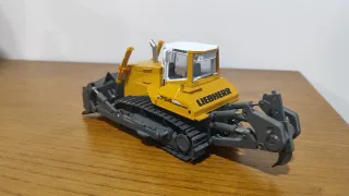 Liebherr PR 754 1/50 Conrad
