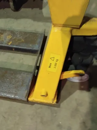 Transpaleta con báscula Motorlan