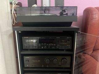Equipo de música PIONNER por piezas. mueble NO.