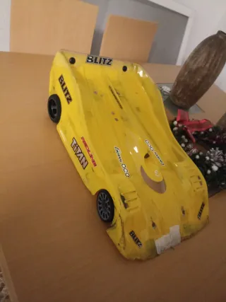 Coche RC KM 1/8 Pista
