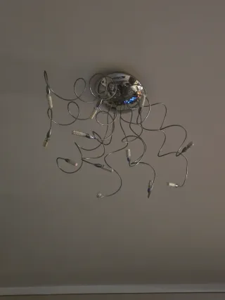 Lampadario moderno design metallo e vetro