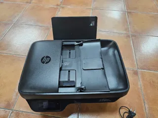 Impresora Multifunción HP Officejet 3833 Negra