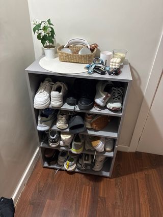 Zapatero/Estantería Gris y Blanco